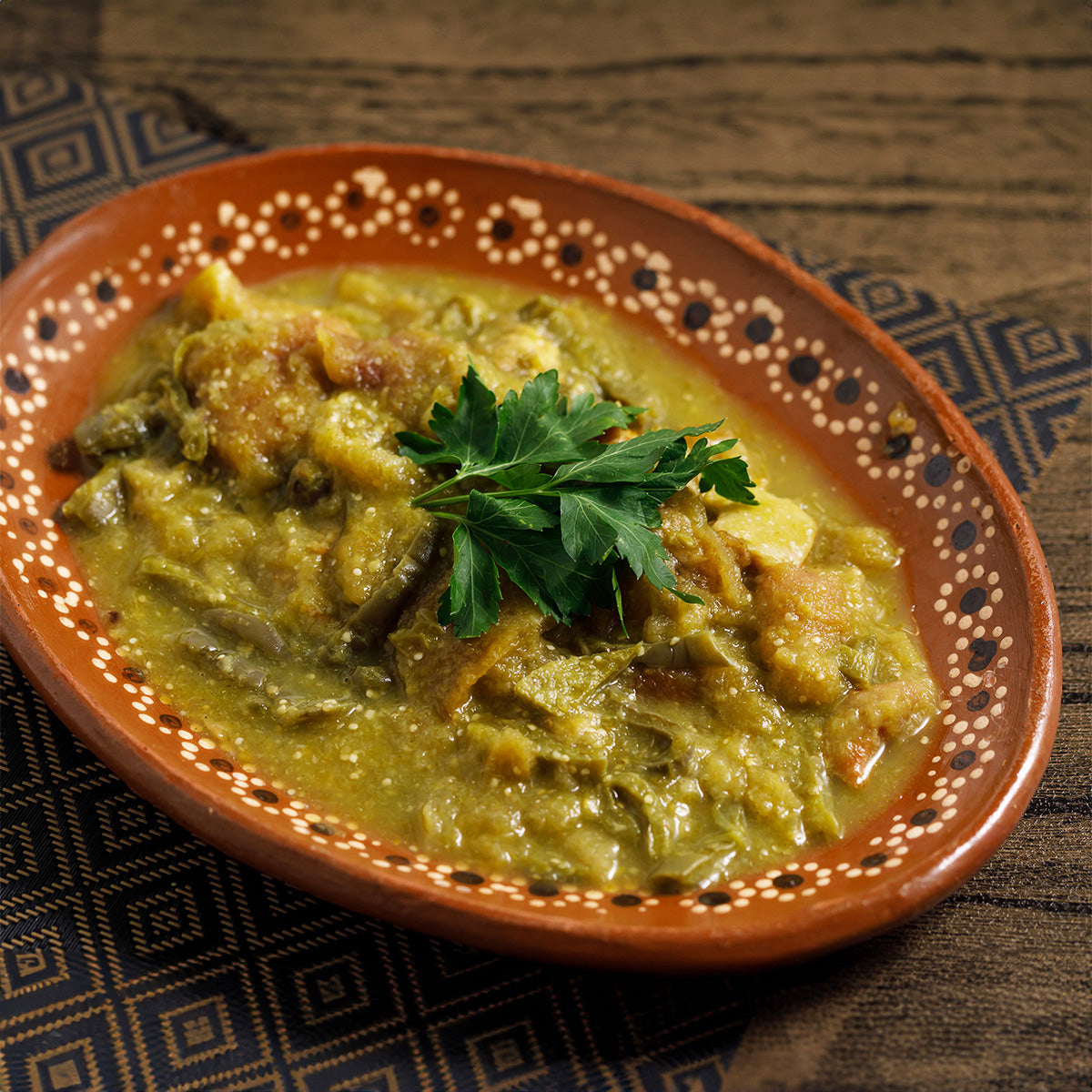 Chicharron en Salsa Verde con Nopales